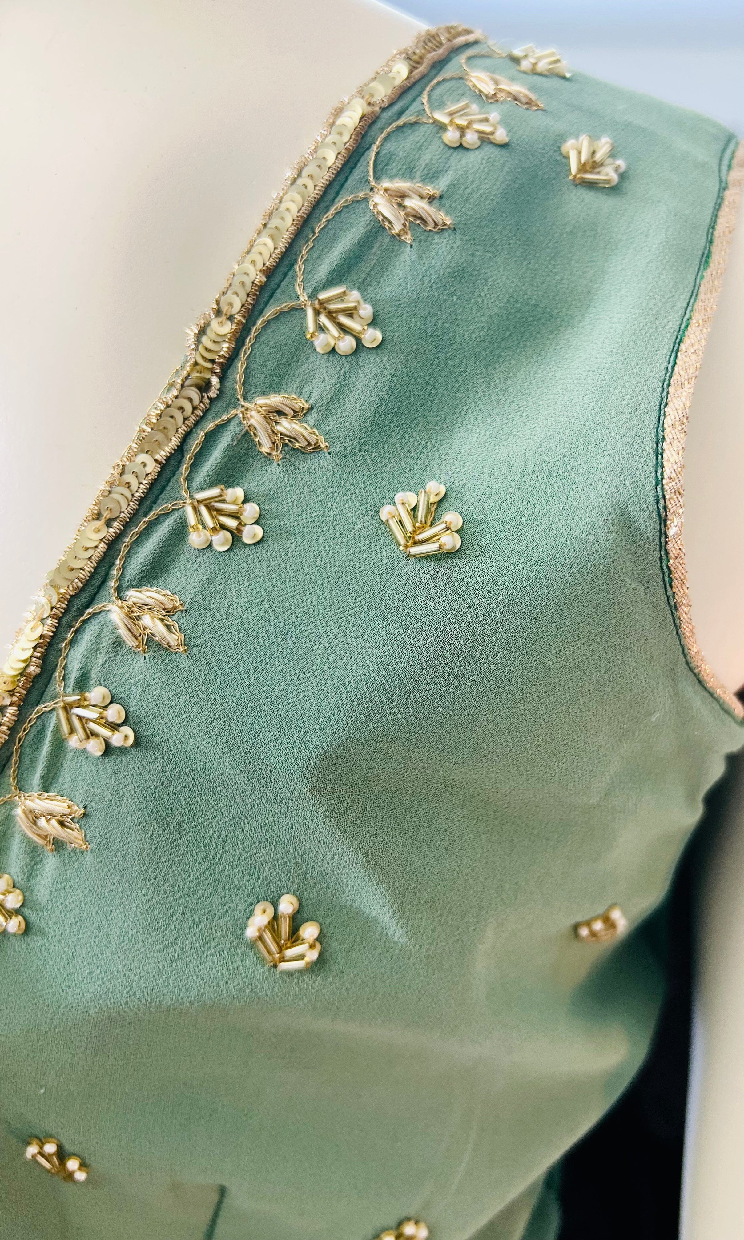 Green Shaded Georgette Saree with Stitched Blouse Swift Saree