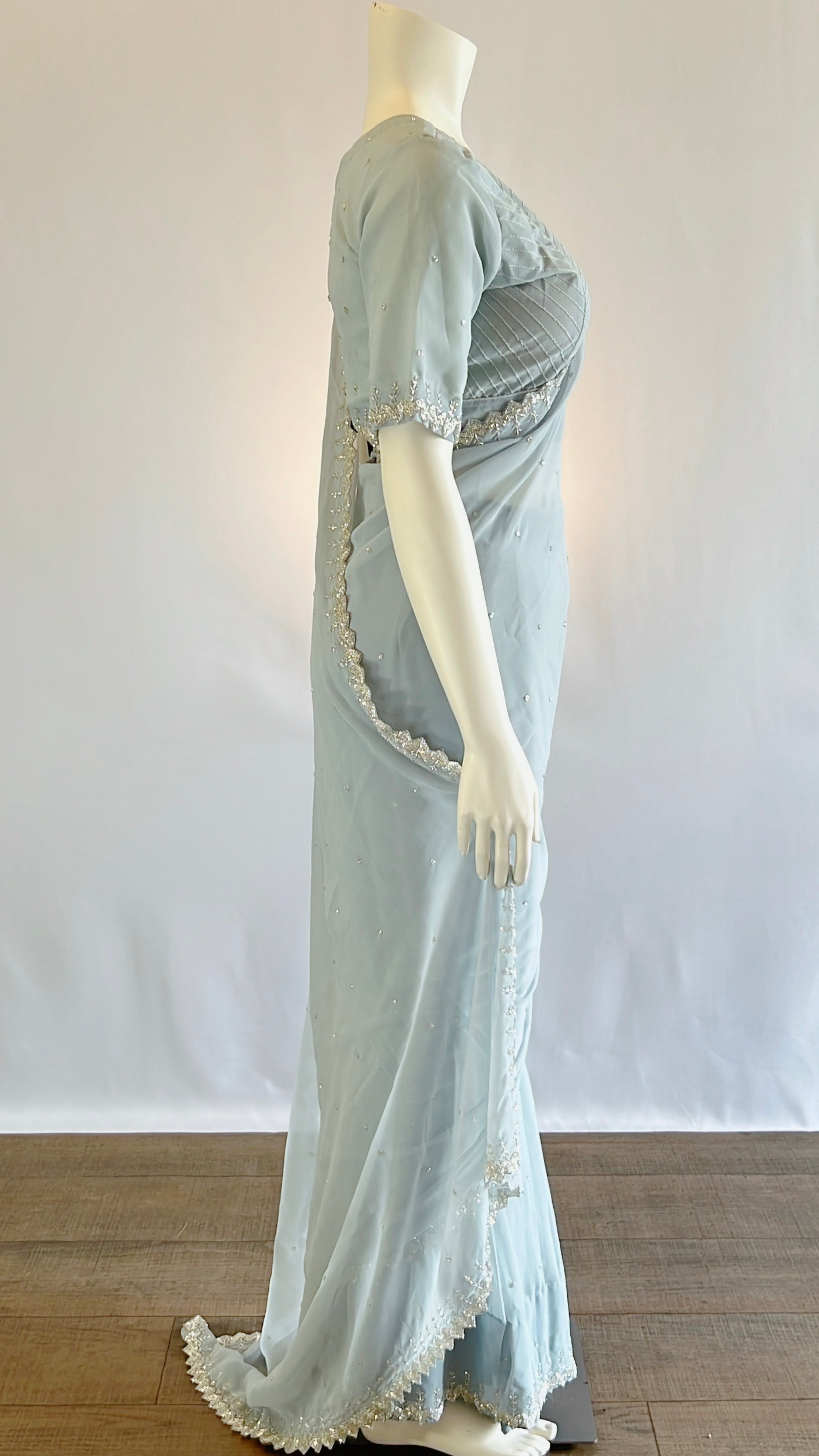 Sophisticated Gray Georgette Ready-to-Wear Saree with Stitched Blouse - Effortless Elegance for Discerning Women